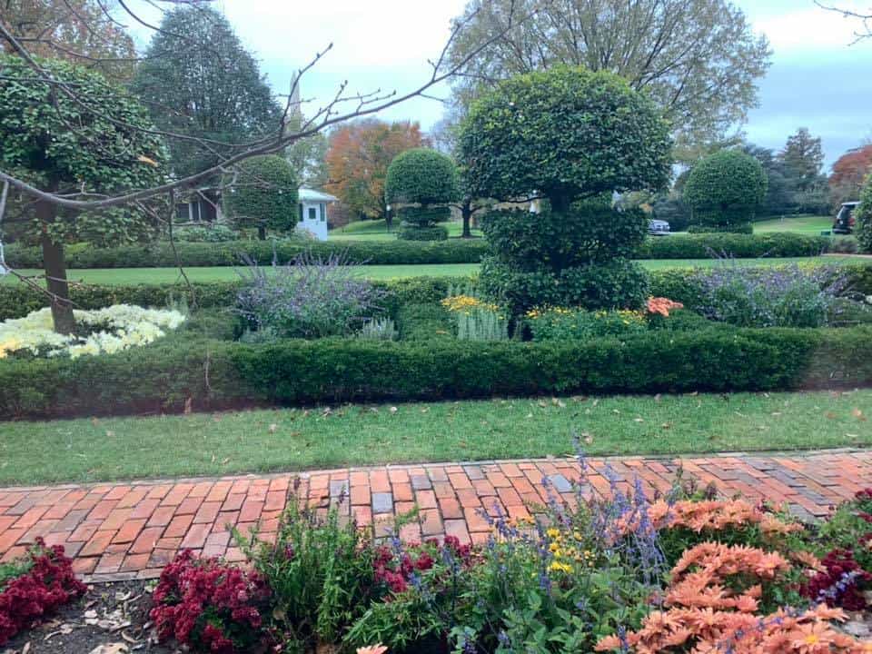 white house garden visit