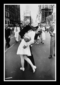 Times Square Kiss VJ Day