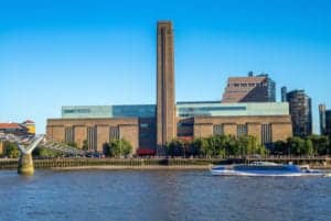  /></noscript></span></p>
<p><span style>The Tate has over 4000 artists represented and it can be quite daunting and exhausting trying to see all the pieces as well as making sense of them. We have created this small group tour (maximum 20 people) to show you the highlights of one of the greatest contemporary art collections in the world.</span></p>
<hr/>
<div class=