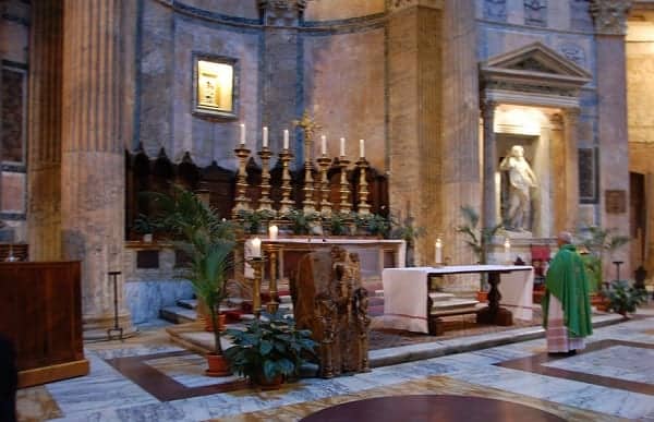 Mass at the Pantheon