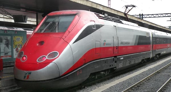 Train from Rome to Pompeii