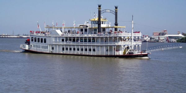 The Creole Queen Riverboat in New Orleans. Image Source: Pixabay user skeeze under CC0 Creative Commons License.