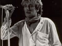 Musician Rod Stewart. Image Source: Wikimedia user Rodstewartonair on July 10th, 1986.