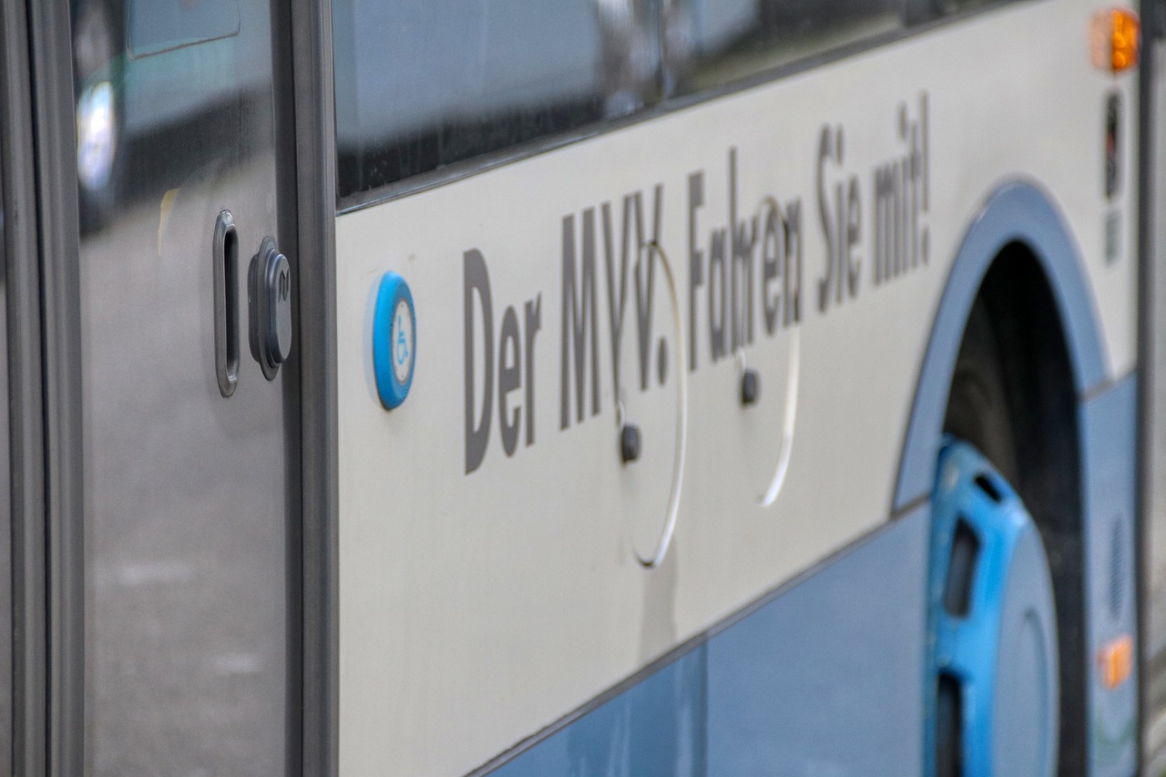 Munich MVV Bus. Image Source: Pixabay.com