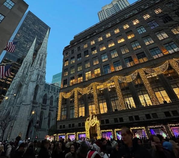 The front of Saks 5th Avenue in NYC decorated for Christmas