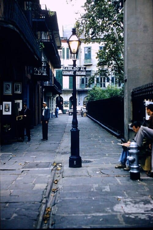 Pirate's Alley New Orleans Background and History