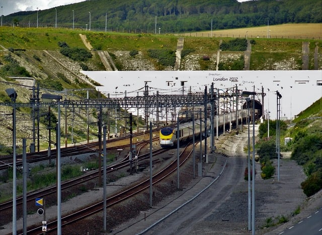 This is the Eurostar going through the Channel Tunnel. Image source: Pixabay user Nico Callens.