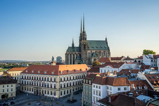 The city center of Brno, including the Cathedral of St. Peter and Paul. Image source: Pixabay user Leonhard Niederwimmer.