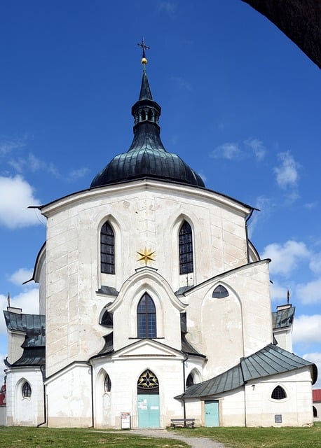 Church of St John of Nepomuk (Santini). Image source: Pixabay user kuck.