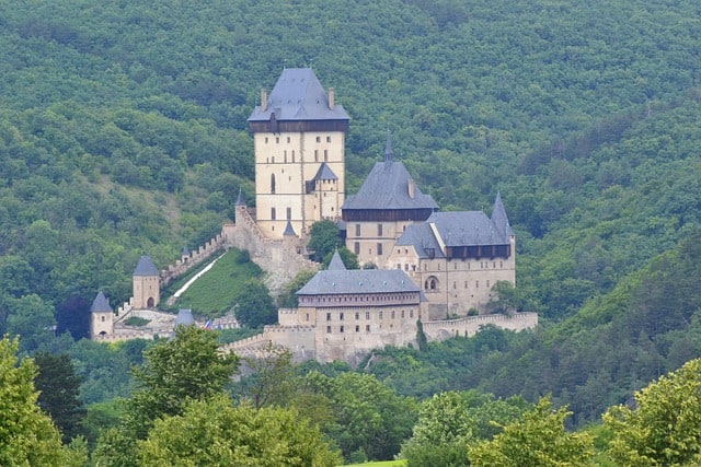 Karlštejn Castle. Image source: Pixabay user Martin Palata.