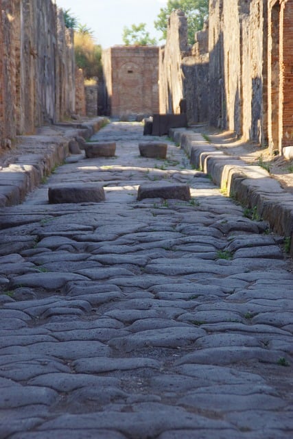 An ancient road in Pompeii. Image source: Pixabay user Pascal Ohlmann.