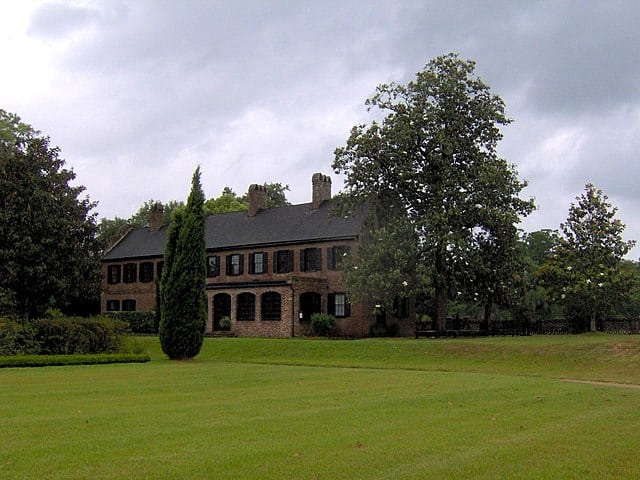 Middleton Plantation. Image source: Wikimedia user Brian Stansberry under the Creative Commons Attribution 3.0 Unported license.
