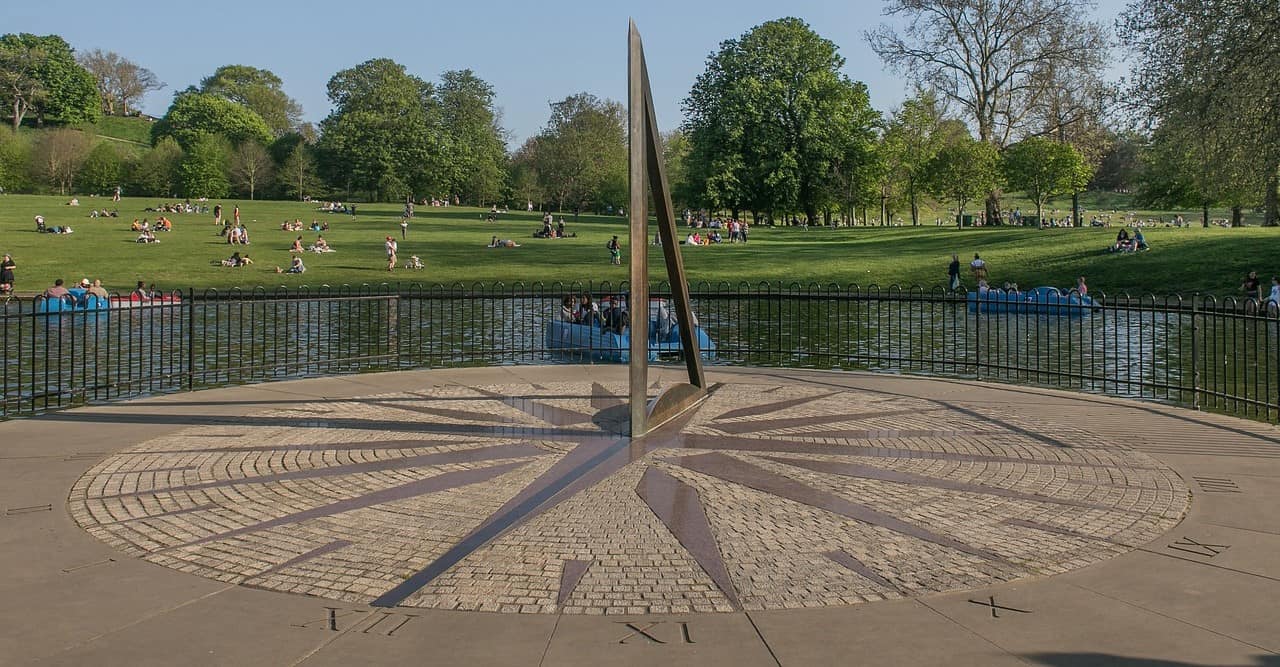 The Millennium Sundial in Greenwich Park is one of the many great free attractions you can see in this borough. Image source: Pixabay user Eduardo Vieira.