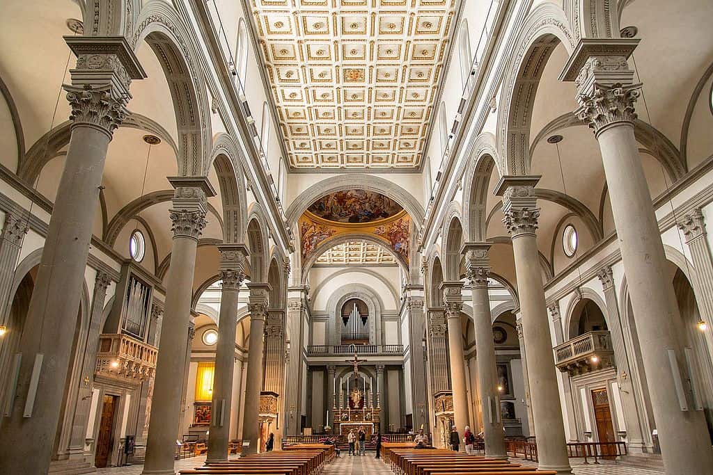 The interior of Basilica di San Lorenzo, home of the Medici Chapels. Image source: Wikimedia user Peter K. Burian under the Creative Commons Attribution-Share Alike 4.0 International license.