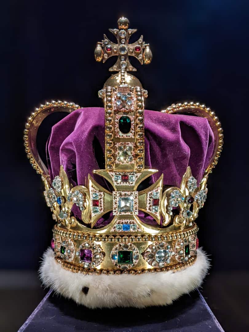 visit the crown jewels london