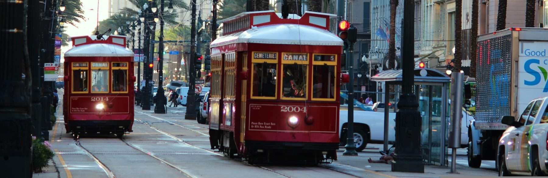 The historic New Orleans Streetcars. Image source: Pixabay user Oliver Weidmann.