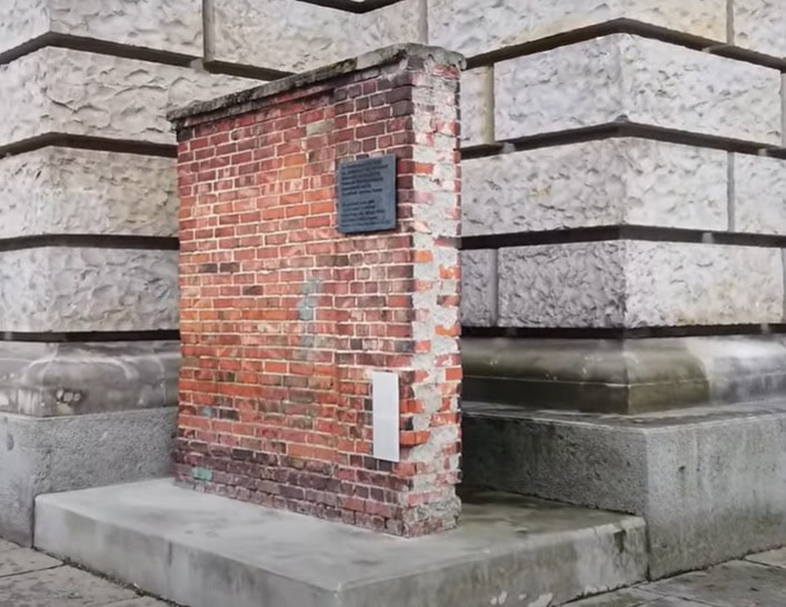 Monument of Solidarity Reichstag
